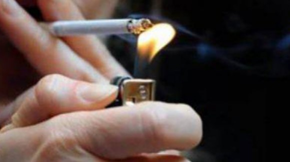 "Direttiva del Tabacco" al Parlamento Europeo: la sigaretta elettronica non è soggetta alle direttive sui medicinali e rimane sl